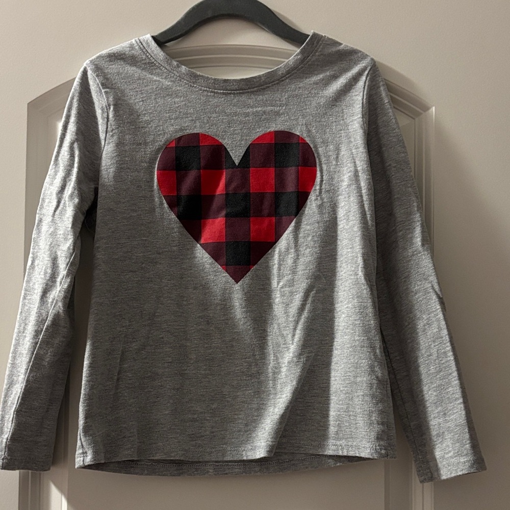 New! Cat & Jack Gray Long Sleeve Shirt with Red and Black Heart